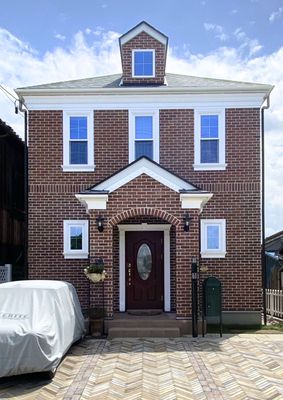 赤レンガが映える英国風クラシックハウス 写真